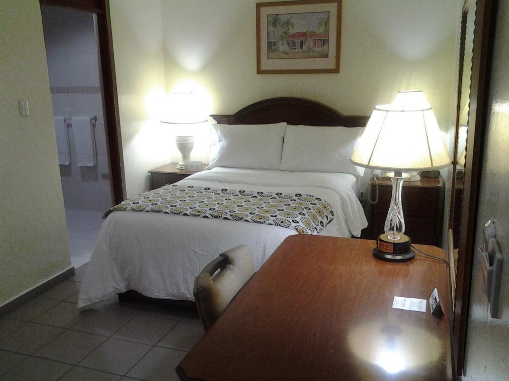 Micro Hotel Condo Suites Santo Domingo Værelse billede